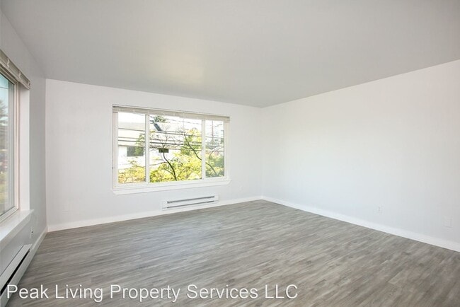 Building Photo - 5600 California Ave SW