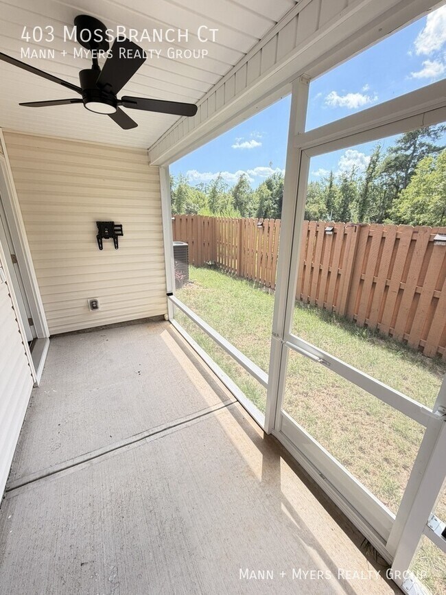 Building Photo - 403 Moss Branch Ct