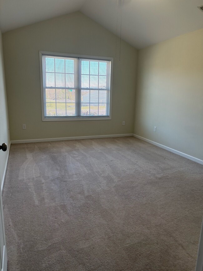 Building Photo - 62 Lofty Cir