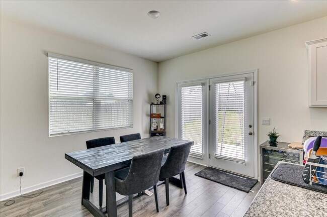 Building Photo - 2101 Saltwater Bnd