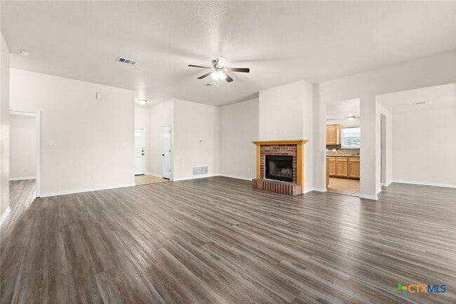 Building Photo - 6501 Alvin Dr