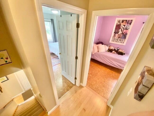 Building Photo - 3 Bedroom Home Colchester Available 8/15th!