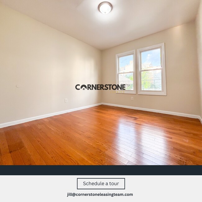 Building Photo - 828 S 16th St