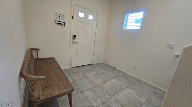 Building Photo - 10971 Meridian Flds Ave