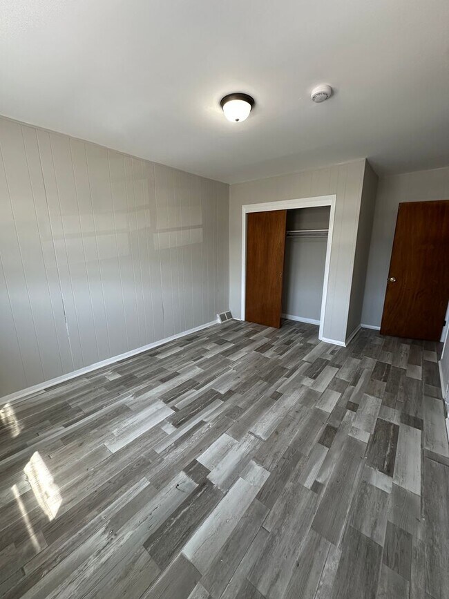 Building Photo - 356 Beverly Blvd