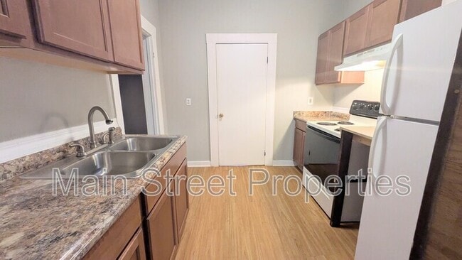 Building Photo - 1014 W Gregory St