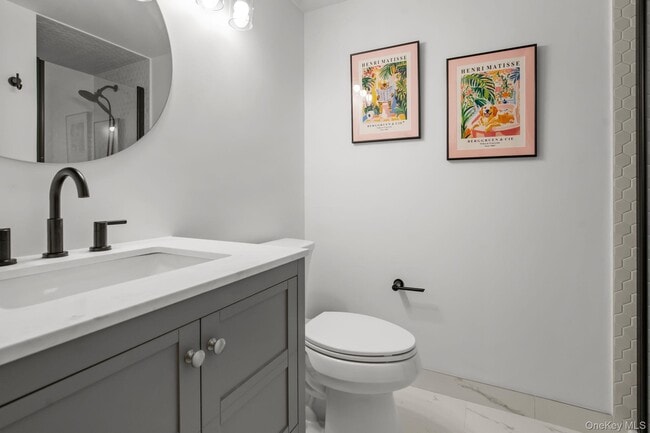 Building Photo - 50 Bayberry Dr