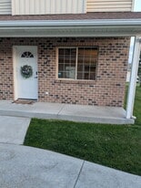Building Photo - 175 Robison Dr