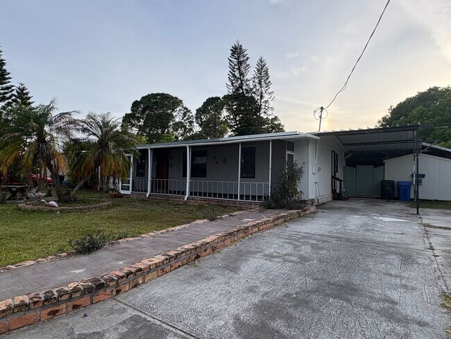 Building Photo - 4bed/3bath SFH Rent $1740/month ready May 2026