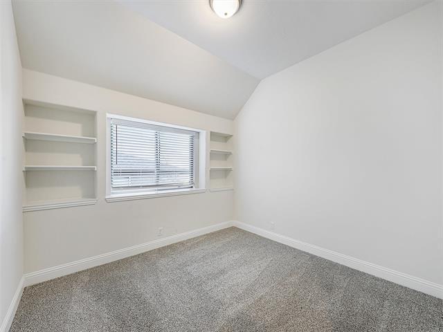 Building Photo - 2614 W Argyle Ln