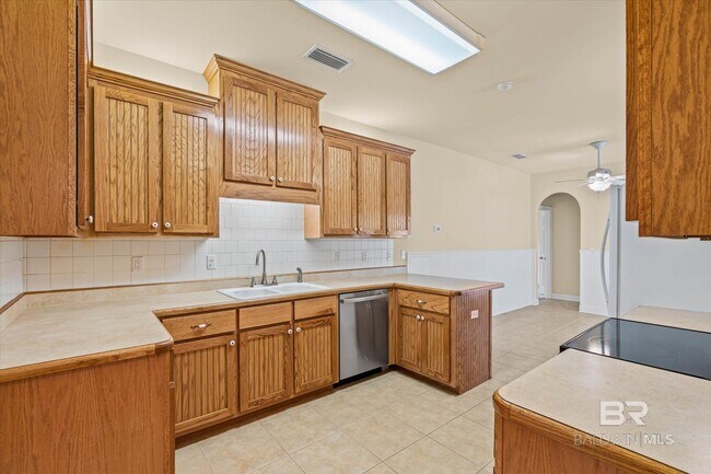 Building Photo - 99 Caisson Trace