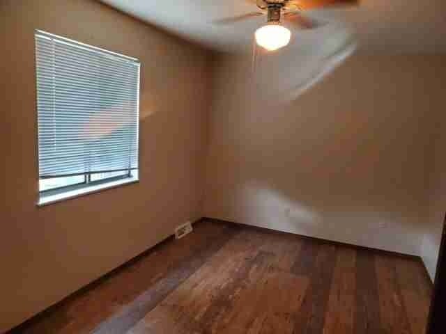 Building Photo - 2124 27th Ave Ct