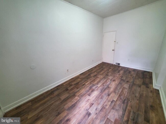 Building Photo - 645 N 3rd St