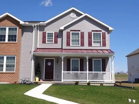 Building Photo - 203 Limestone Dr