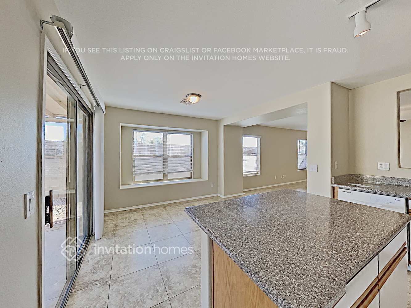 Building Photo - 11360 E Sunland Ave