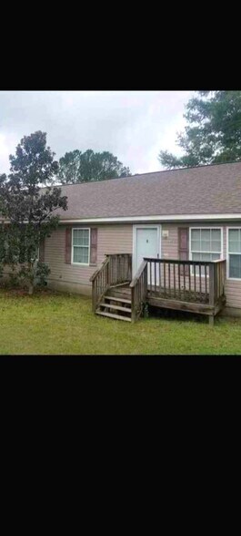 Building Photo - 236 Forrest Dr