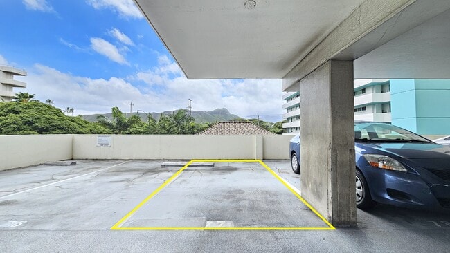 Building Photo - 2575 Khi Ave