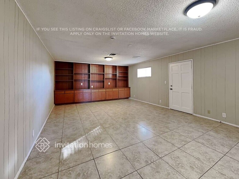 Building Photo - 1013 W Frito Ave