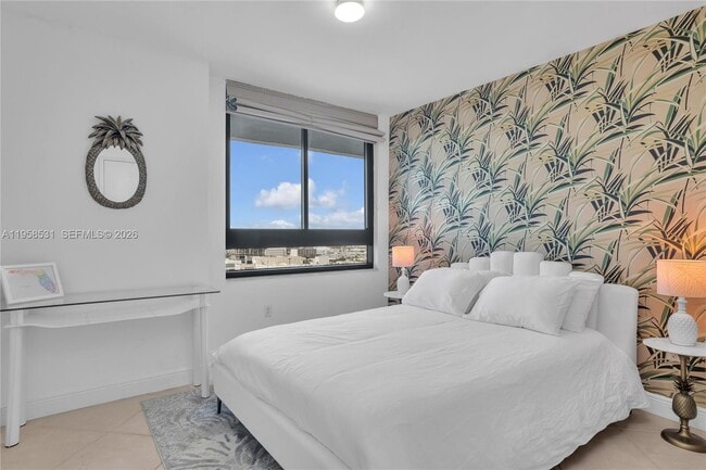 Building Photo - 1330 West Ave