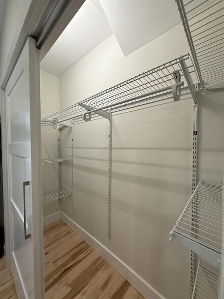 Building Photo - 19 Gorham St