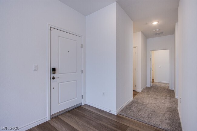 Building Photo - 2555 Hampton Rd