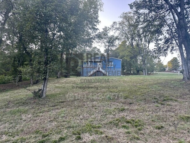 Building Photo - 286 Emily Ln