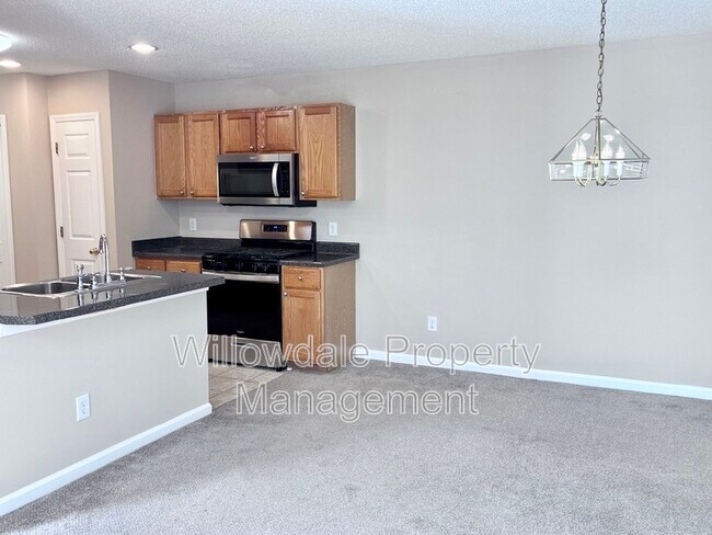 Building Photo - 4249 Beacon Heights Dr