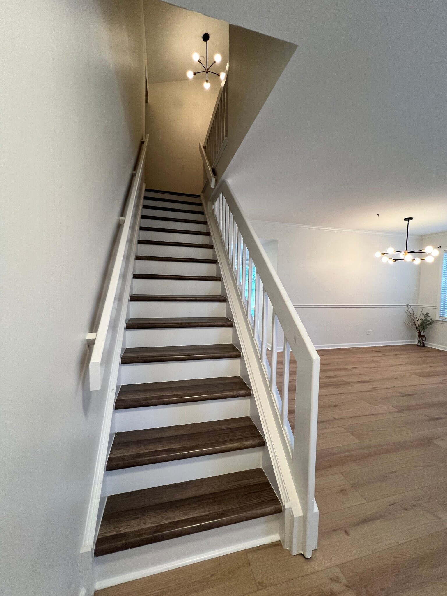 Building Photo - 666 Mariner Dr