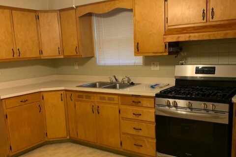 Building Photo - 2111 Clark Ave