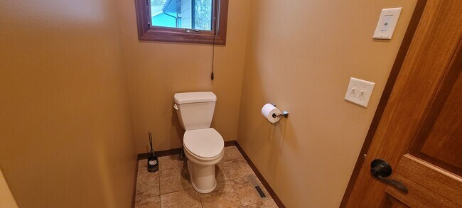 Building Photo - Beautiful 4 Bedroom Home Off of Lake Irving