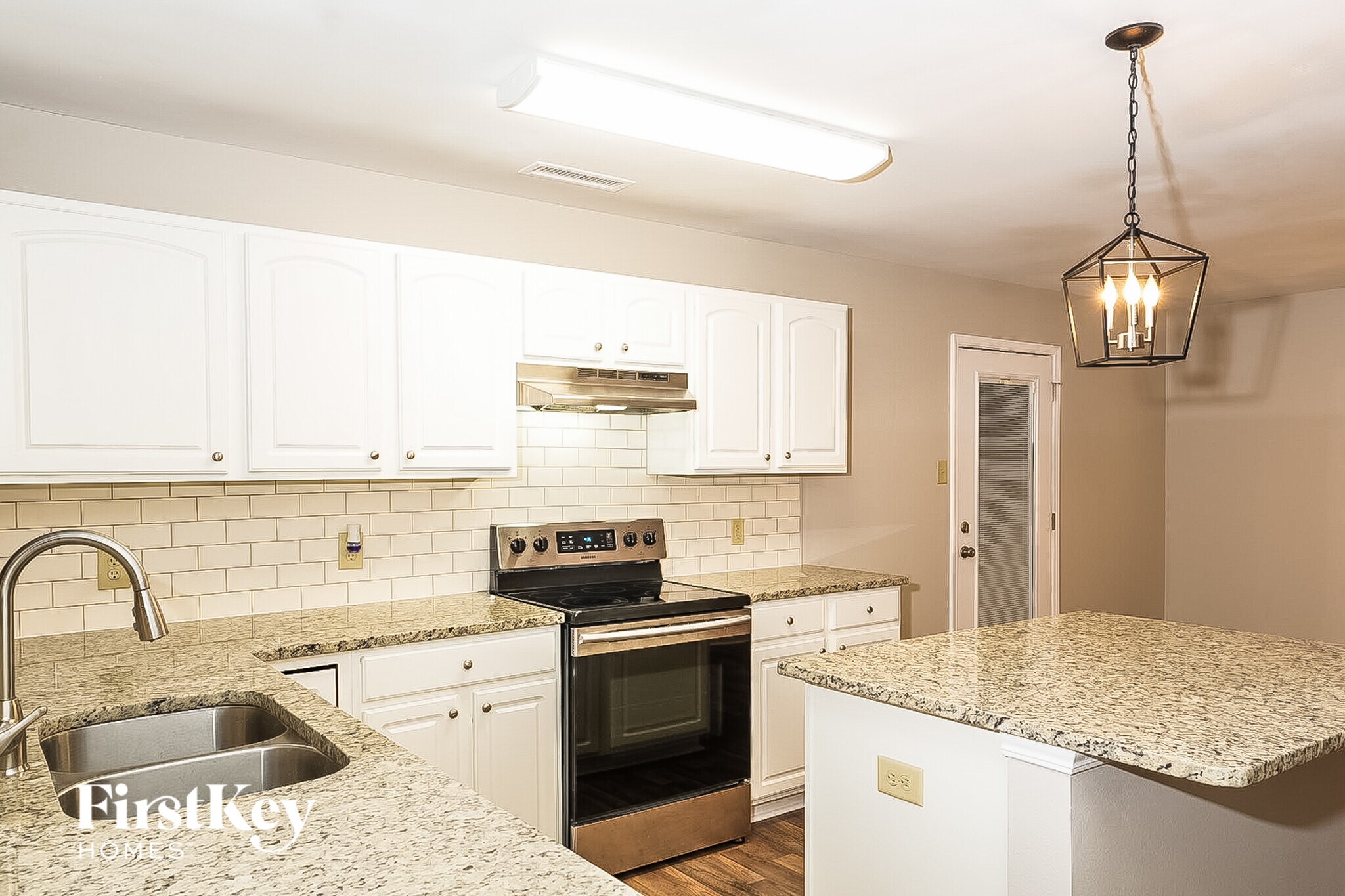 Building Photo - 1323 Perga Ct