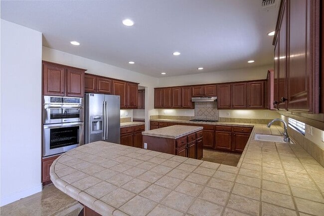 Building Photo - 26400 Castle Ln