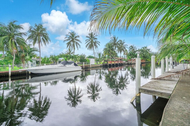 Building Photo - 4521 SW 34th Dr