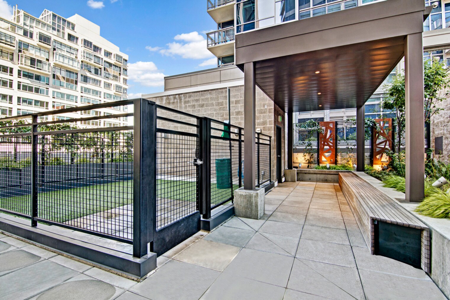 Building Photo - 2015 2nd Ave