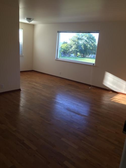 Building Photo - 2 bedroom in Seattle WA 98103