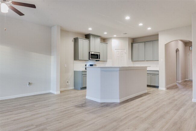 Building Photo - 27079 Badger Way