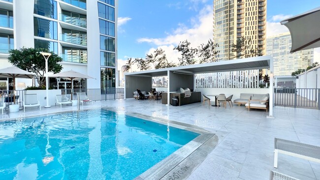 Building Photo - Available Now -- Brand New 2 Bedroom, 2 Ba...