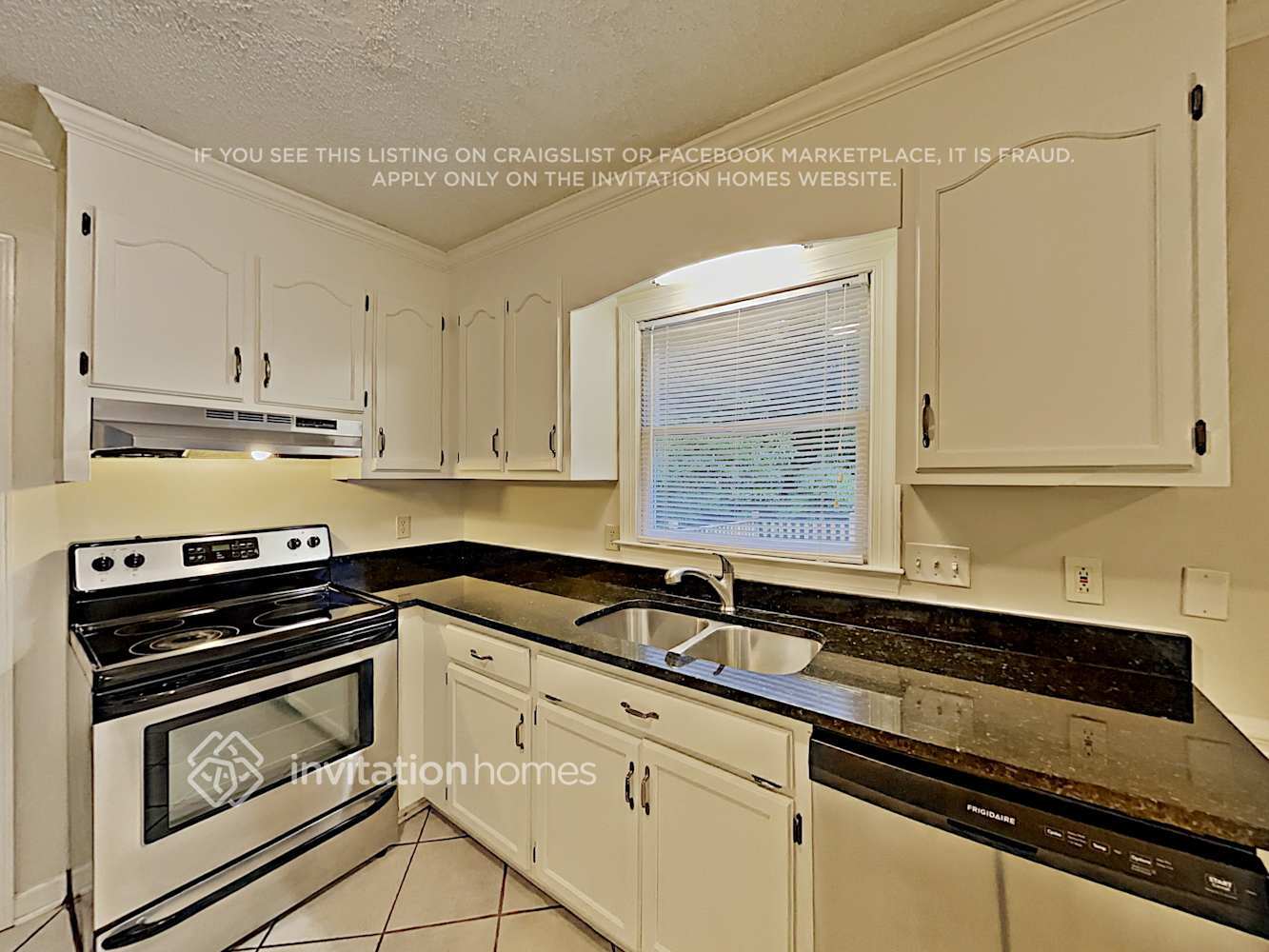 Building Photo - 815 Brightmoor Dr