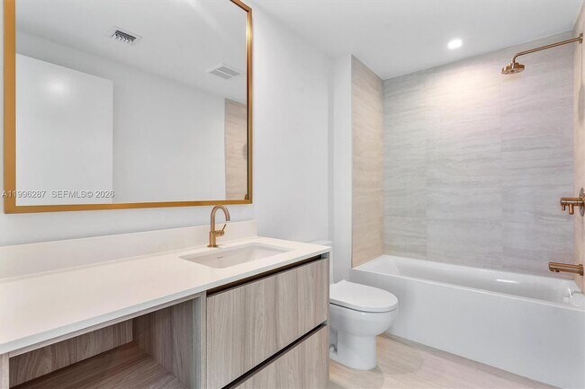 Building Photo - 77 SE 5th St