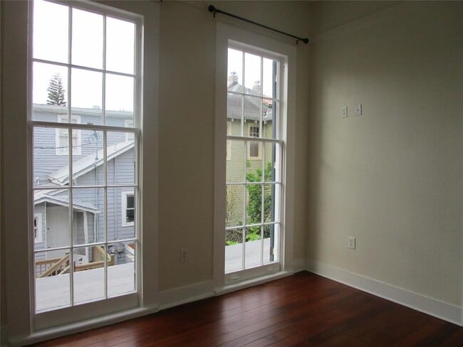 Building Photo - 1216 Post Office Rear St