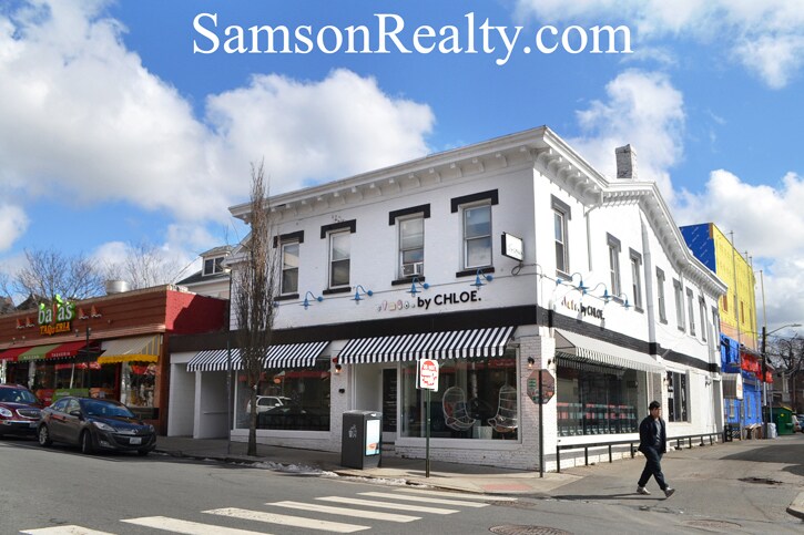 Primary Photo - 223 Thayer St