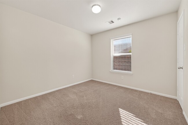 Building Photo - 3327 Tall Sycamore Trail