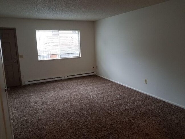 Building Photo - 3 bedroom in Billings MT 59101