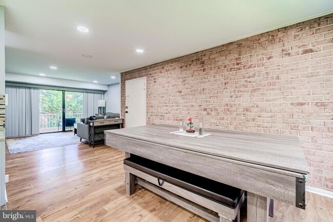 Building Photo - 6012 Westchester Dr