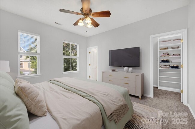 Building Photo - 104 Kensington St