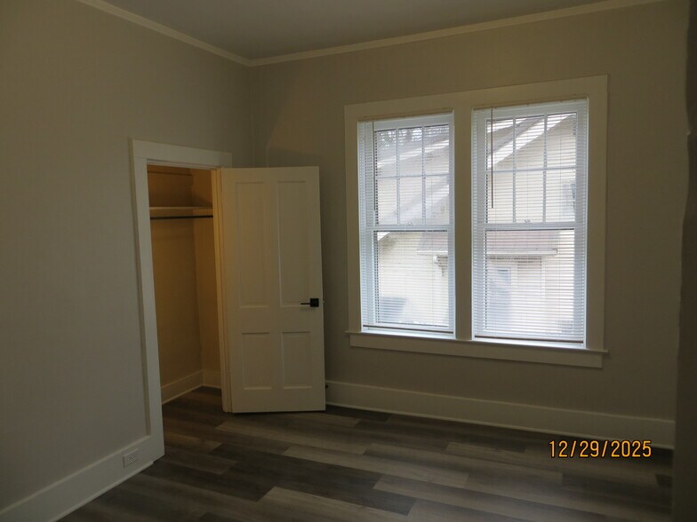 Building Photo - 107 W 3rd St