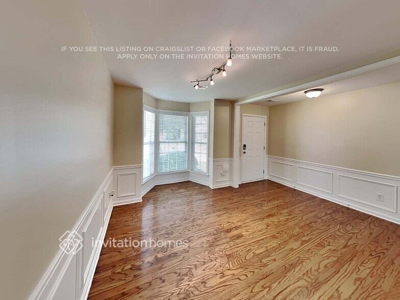 Building Photo - 543 Watercress Dr
