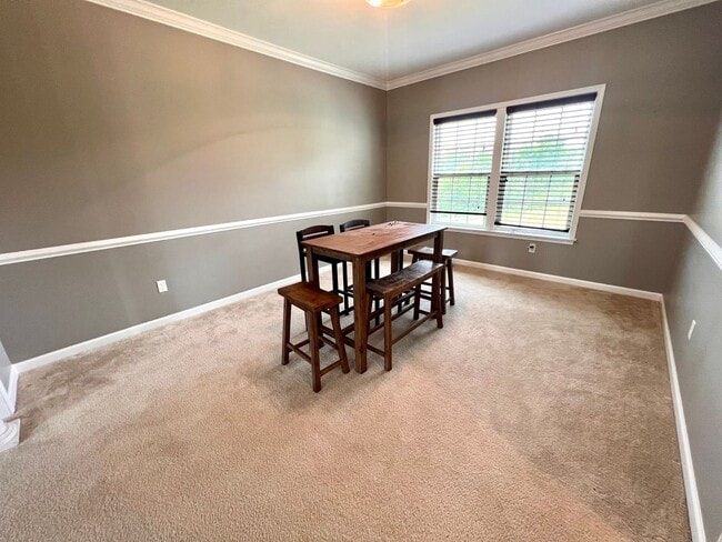 Building Photo - 3006 Farm View Dr