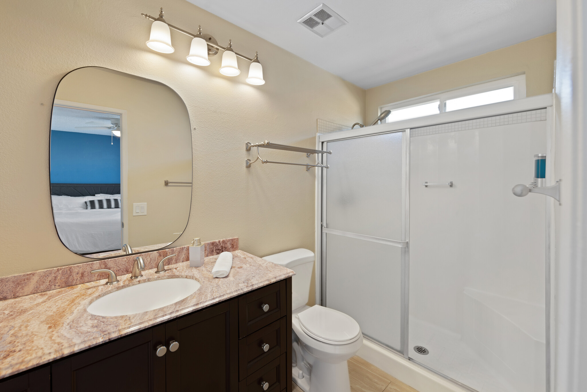 Master Bath - 82264 E Helio Ct