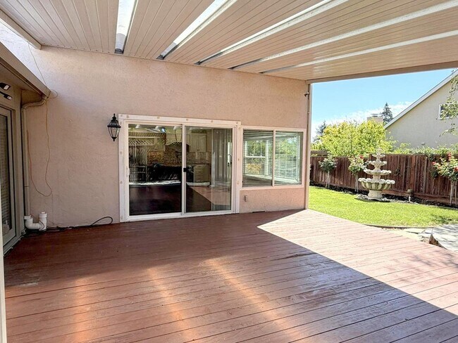 Building Photo - Highly upgraded ! Two Story Home With Prim...